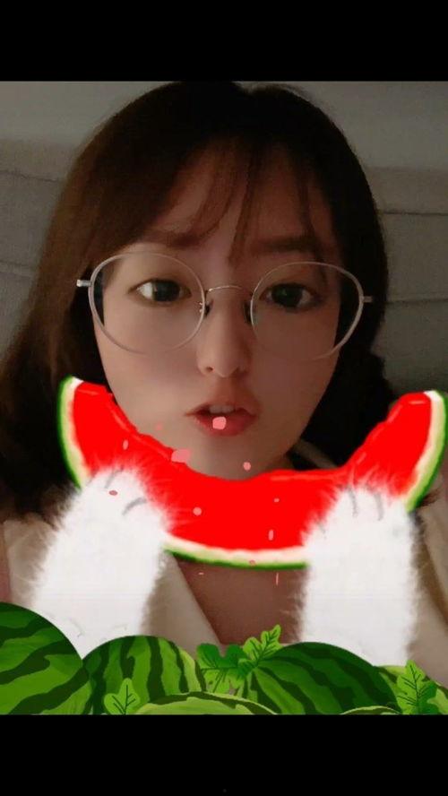 娱乐吃瓜少女的日常,揭秘娱乐圈幕后故事